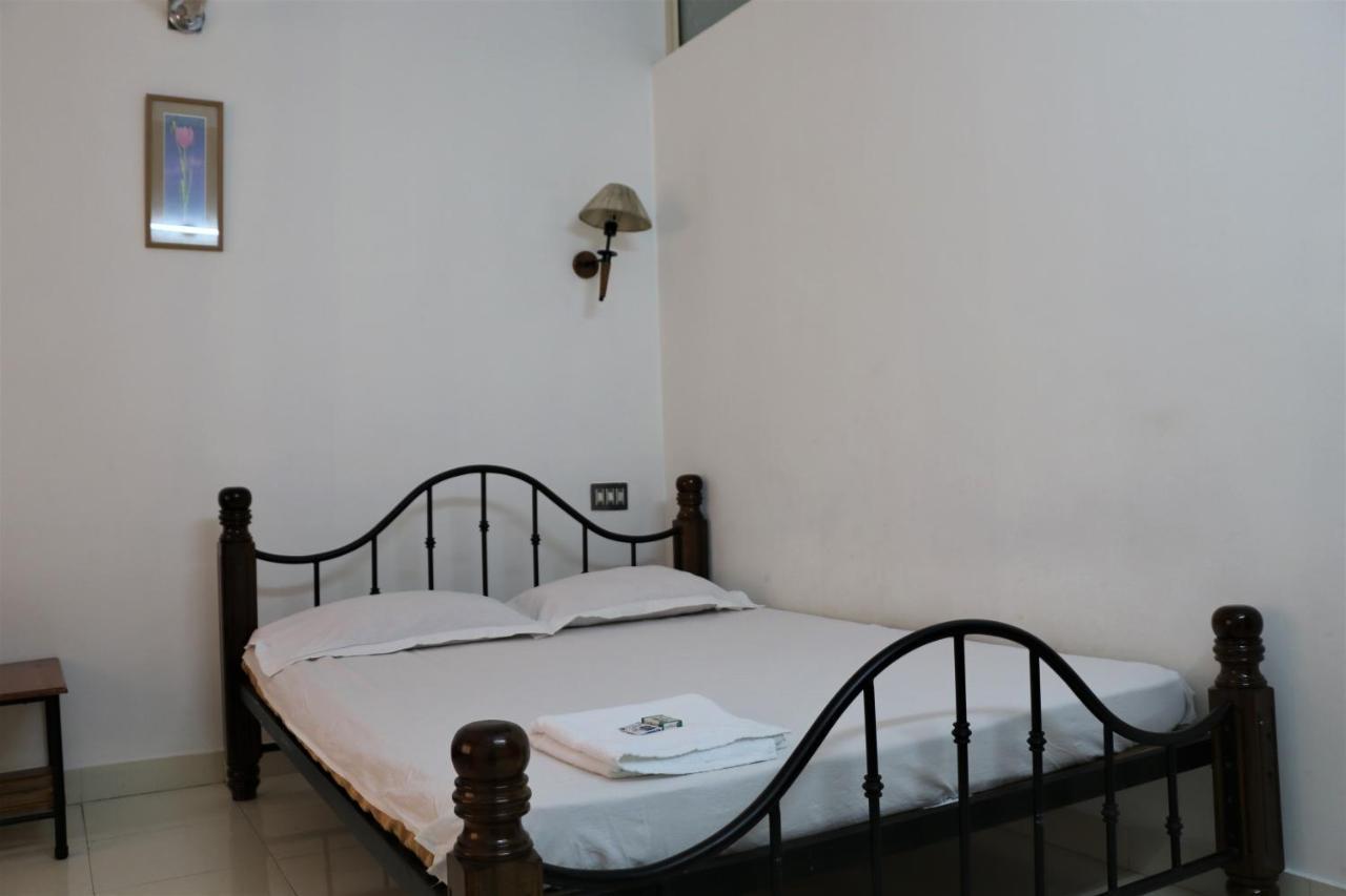 East Coast Hotel Thiruvananthapuram Kültér fotó