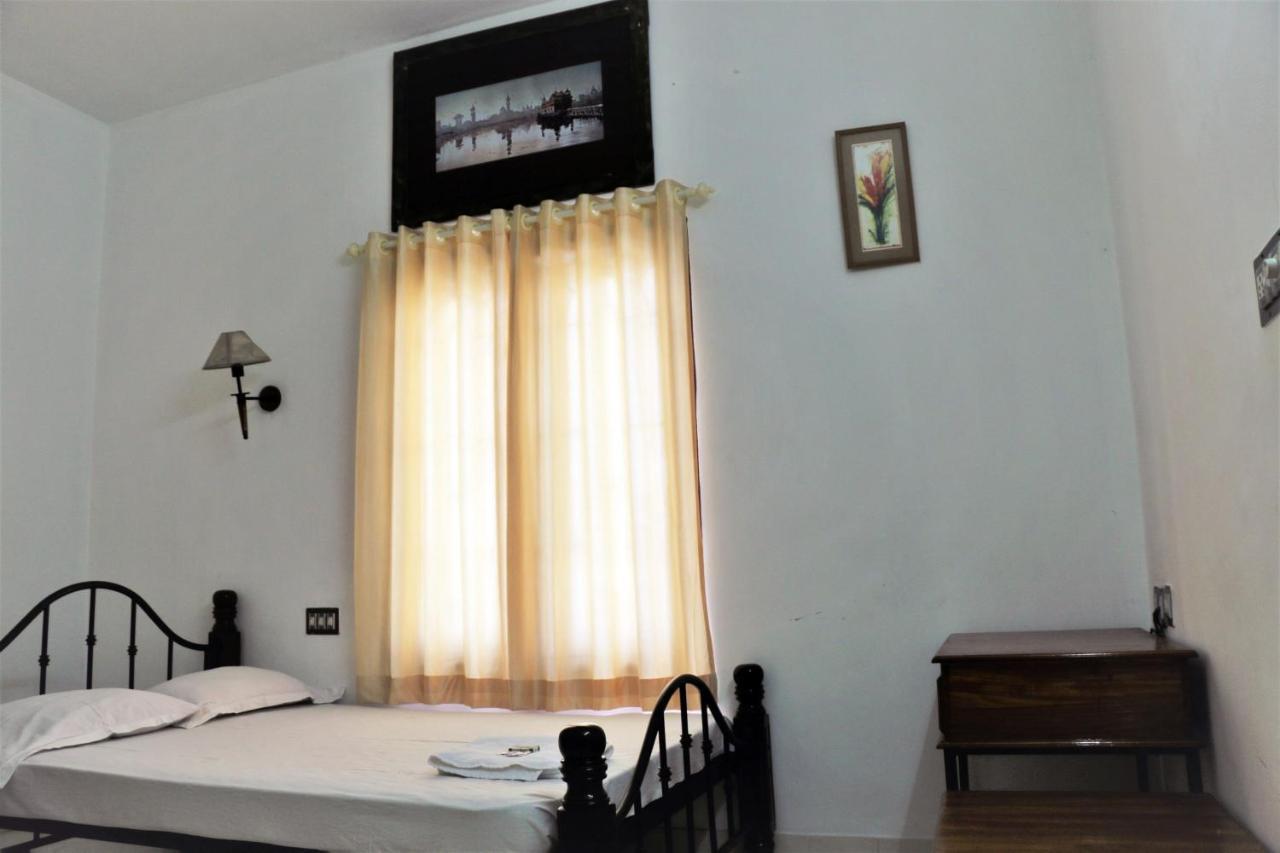East Coast Hotel Thiruvananthapuram Kültér fotó
