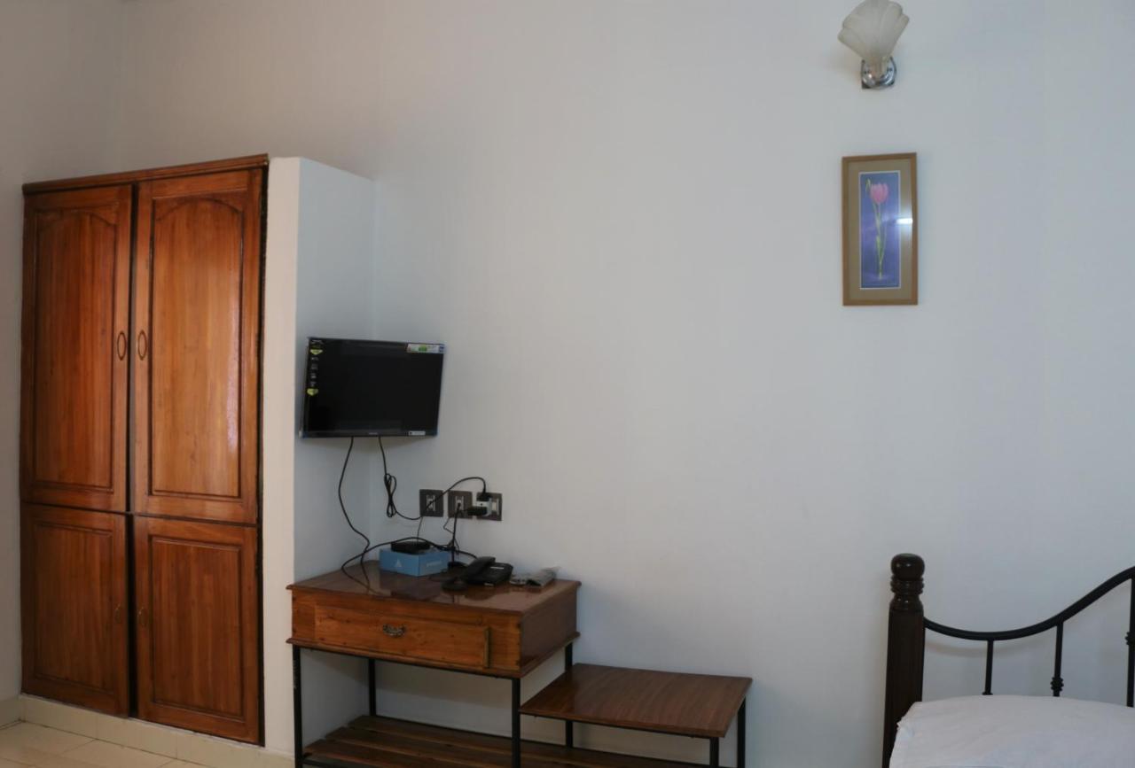 East Coast Hotel Thiruvananthapuram Kültér fotó