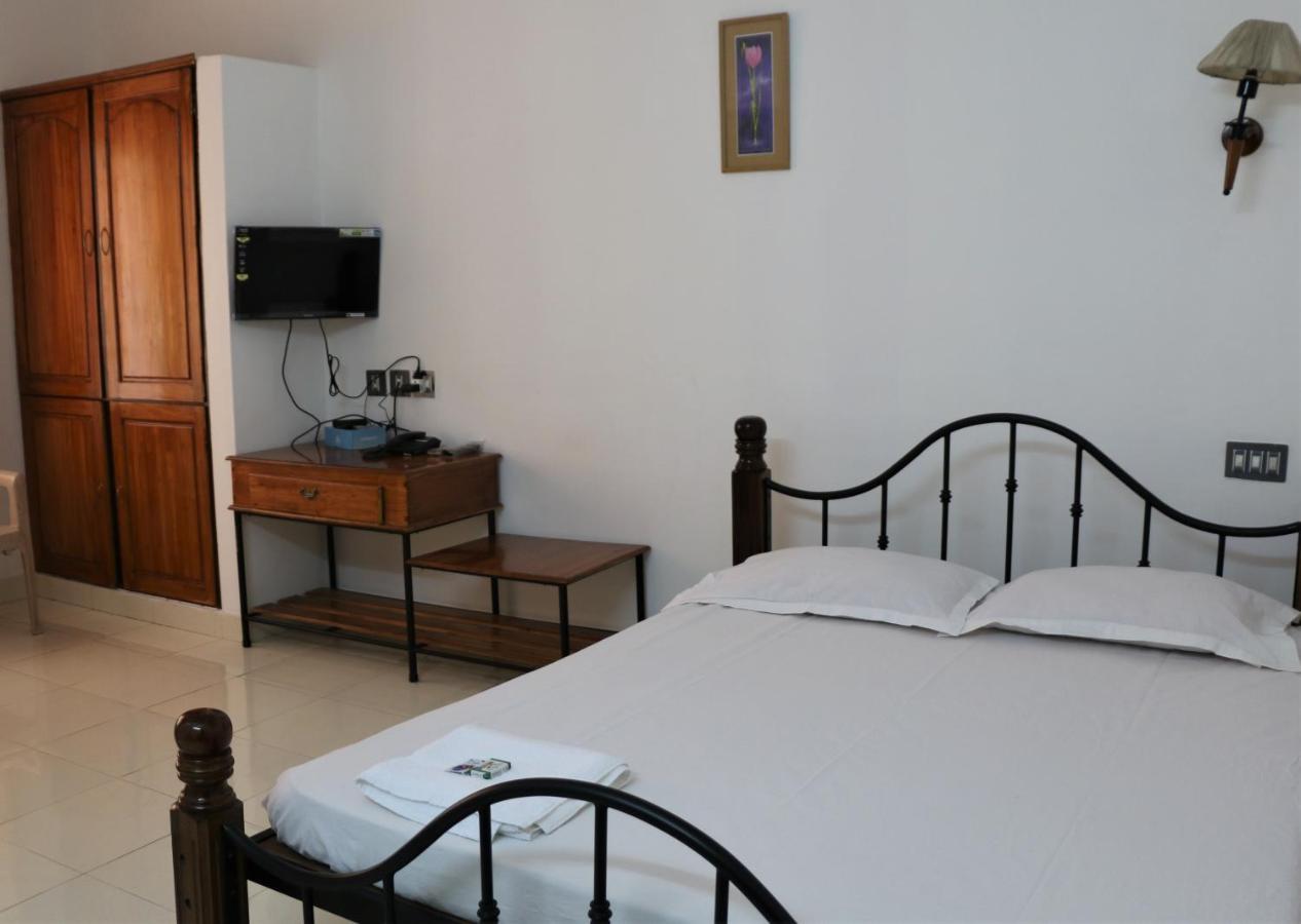 East Coast Hotel Thiruvananthapuram Kültér fotó