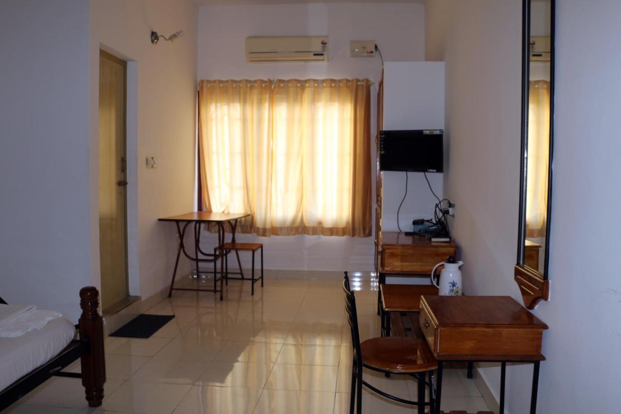 East Coast Hotel Thiruvananthapuram Kültér fotó