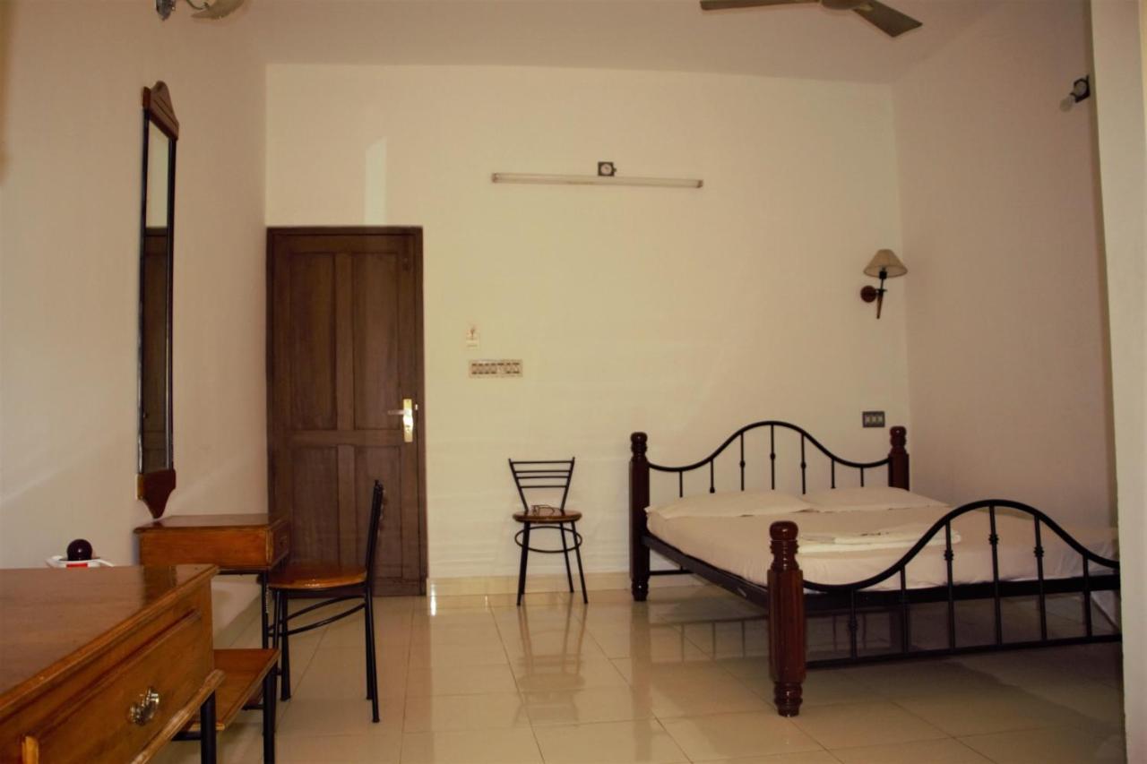 East Coast Hotel Thiruvananthapuram Kültér fotó