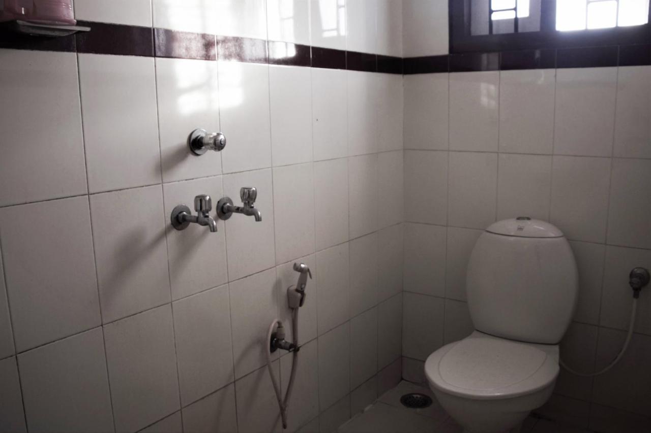 East Coast Hotel Thiruvananthapuram Kültér fotó