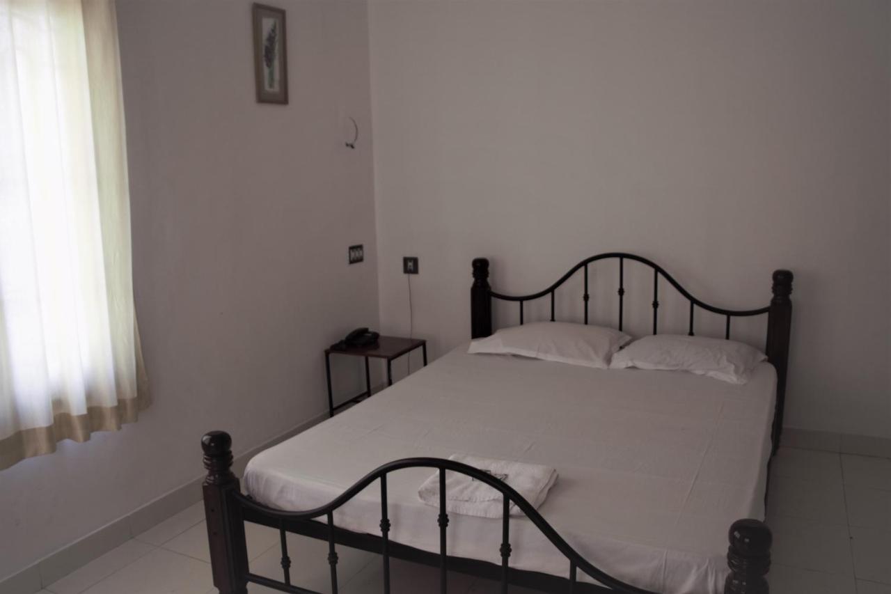 East Coast Hotel Thiruvananthapuram Kültér fotó